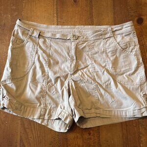 Koppen Ladies Tan Chino Shorts Size 14